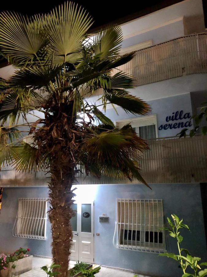Villa Serena Lignano Sabbiadoro Bagian luar foto